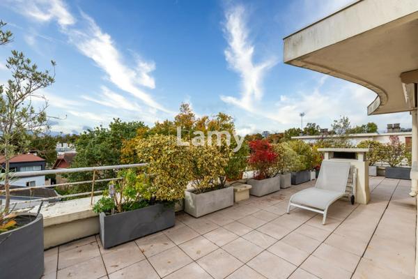 Appartement familial avec rooftop et vue sur bois