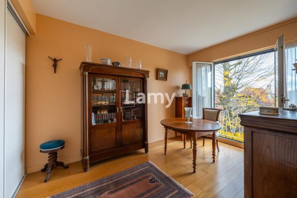 Appartement familial avec rooftop et vue sur bois
