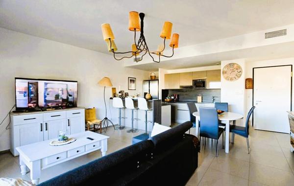 Grand T2 63 m² avec terrasse, parking et cave à 300 m de la plage Propriano (20110)