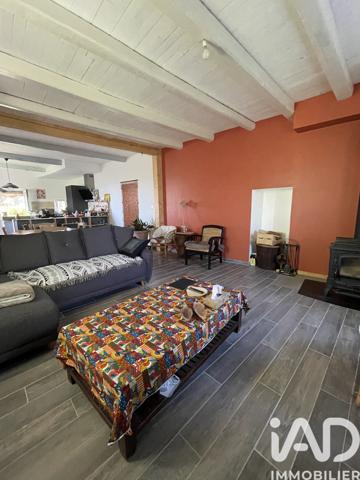 Maison à vendre 4 pièces 160 m² Saint-Étienne-de-Fontbellon