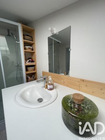 Maison à vendre 4 pièces 160 m² Saint-Étienne-de-Fontbellon
