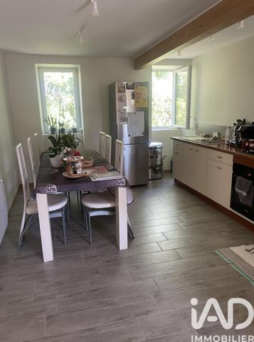 Maison à vendre 4 pièces 160 m² Saint-Étienne-de-Fontbellon