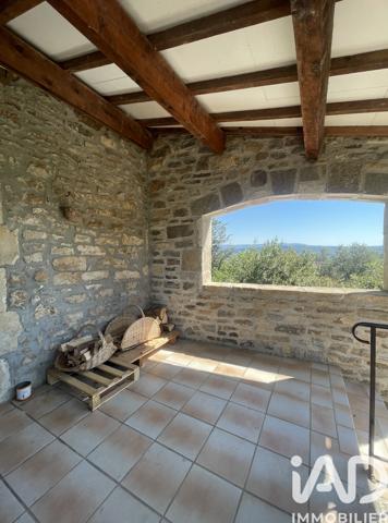 Maison à vendre 4 pièces 160 m² Saint-Étienne-de-Fontbellon