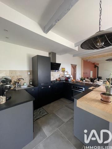 Maison à vendre 4 pièces 160 m² Saint-Étienne-de-Fontbellon