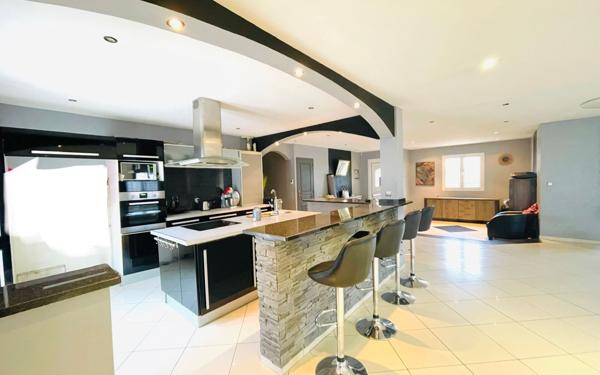 Maison à vendre    5 pièces • 193 m2 Pannes