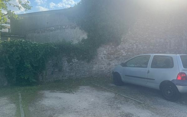 Stationnement à vendre    10 m2 Pontault-Combault