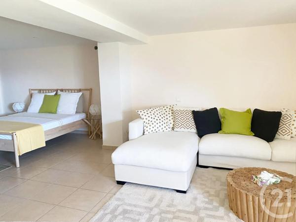 Maison à vendre  8 pièces - 289,94 m 2   STE MAXIME  - 83