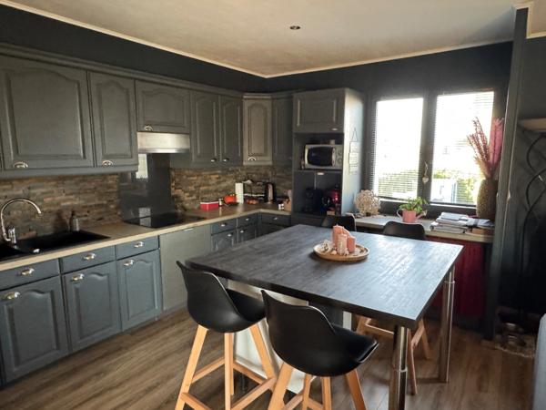 PAVILLON 4/5 CHAMBRES AVEC GARAGE ET JARDIN