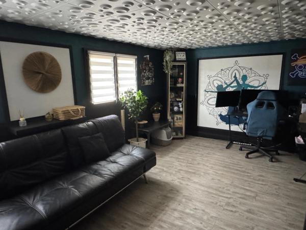 PAVILLON 4/5 CHAMBRES AVEC GARAGE ET JARDIN