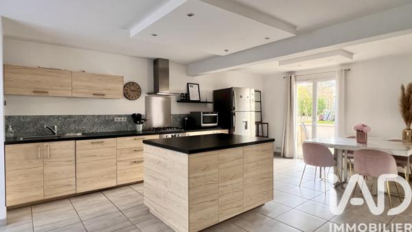 Maison à vendre 6 pièces 130 m² Boissy-le-Châtel