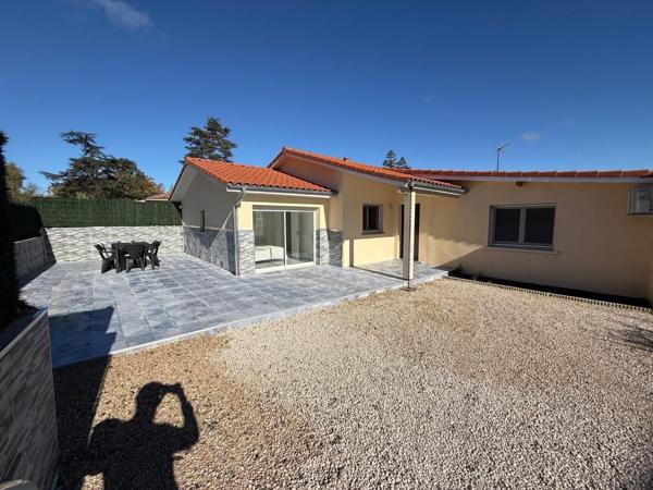 Maison T3 de plain pied de 75m2 avec terrasse et garage