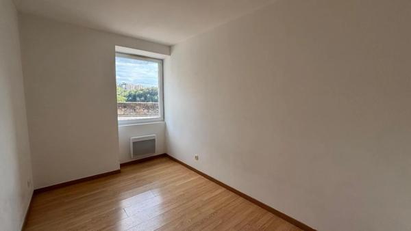 Appartement à louer à Coux (07000)
