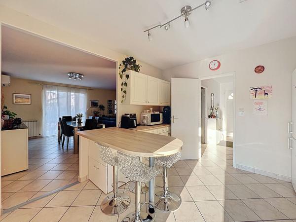 Maison 6 pièces de plain-pied – 141 m² – Parcelle 1 200 m² – Secteur Pechbonnieu / Gratentour