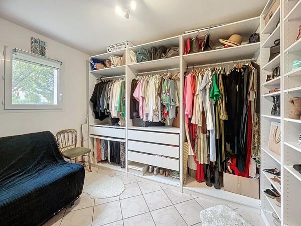 Maison 6 pièces de plain-pied – 141 m² – Parcelle 1 200 m² – Secteur Pechbonnieu / Gratentour