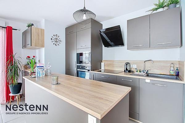 Appartement 2019 T4 80 m² avec balcon + stationnement double en sous-sol