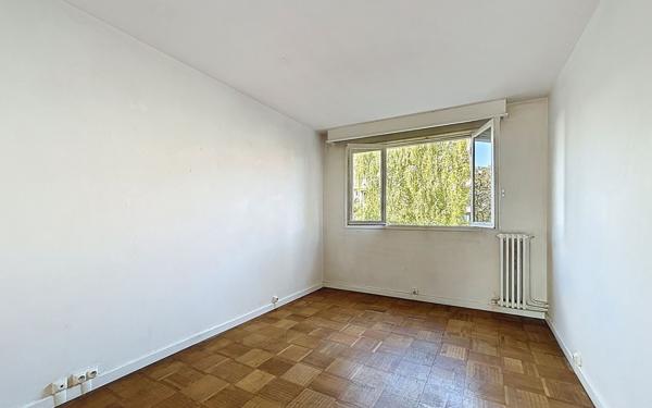 Appartement à vendre    2 pièces • 47,87 m2 Suresnes