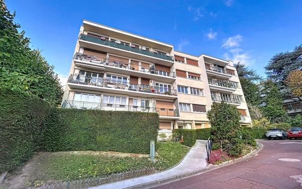 Appartement à vendre    2 pièces • 47,87 m2 Suresnes