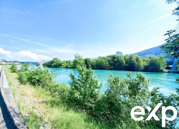 T4 de 85m² avec terrasses et jardin