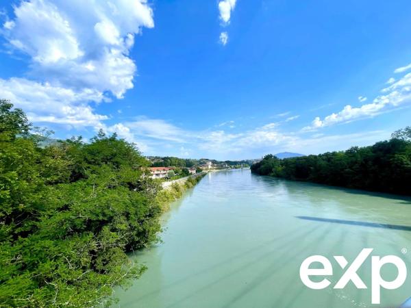 T4 de 85m² avec terrasses et jardin