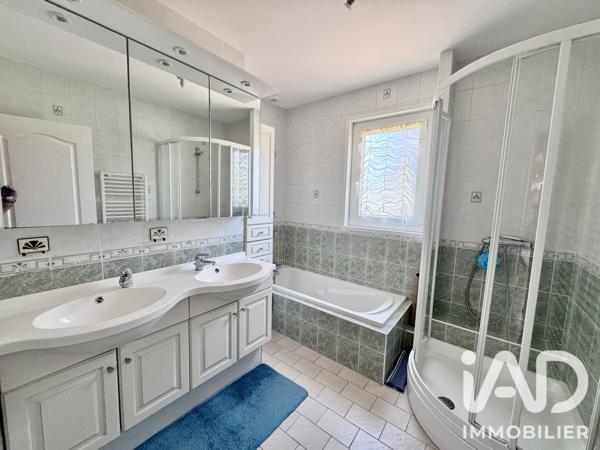 Maison à vendre 5 pièces 133 m² Saint-Didier-en-Velay