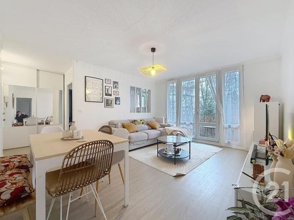 Appartement F3 à vendre  3 pièces - 52,60 m2 CHOISY LE ROI - 94