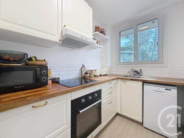 Appartement F3 à vendre  3 pièces - 52,60 m2 CHOISY LE ROI - 94