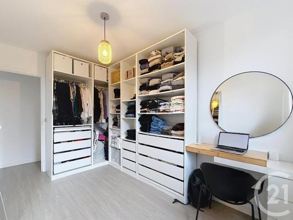 Appartement F3 à vendre  3 pièces - 52,60 m2 CHOISY LE ROI - 94