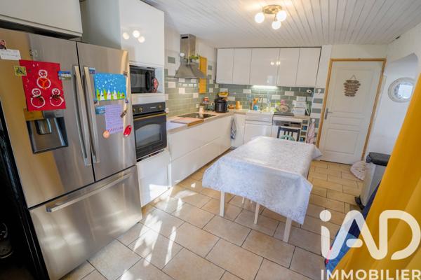 Maison à vendre 4 pièces 100 m² Saint-Baudille-de-la-Tour