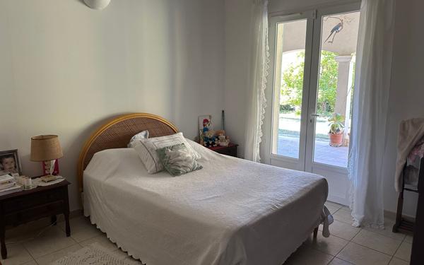 Maison à vendre    5 pièces •  Solliès-Pont