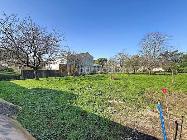 Vente
                Terrain406 m² - LE CHATEAU D OLERON (17480)
