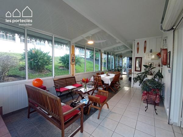 Maison familiale 8 pièces sur deux niveaux