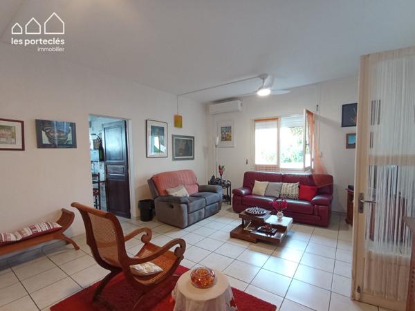 Maison familiale 8 pièces sur deux niveaux