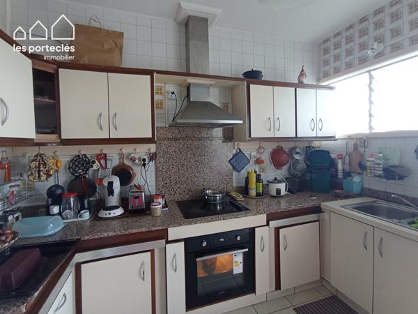 Maison familiale 8 pièces sur deux niveaux