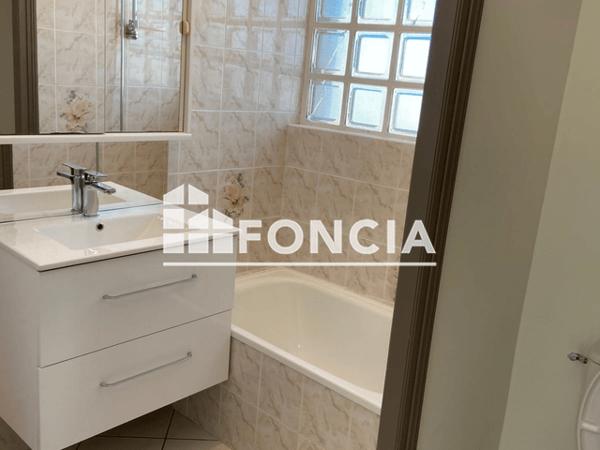 Location Appartement 3 pièces 53.69 m² - 54 RUE ST GUILLAUME Saint Brieuc 22000
