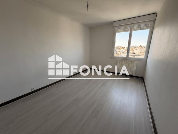 Location Appartement 3 pièces 53.69 m² - 54 RUE ST GUILLAUME Saint Brieuc 22000