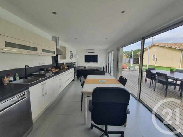 Maison à vendre  7 pièces - 215,20 m 2   LISLE SUR TARN  - 81