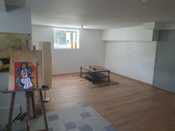 Maison de ville 7 pièces sur un terrain clos de 1167m²