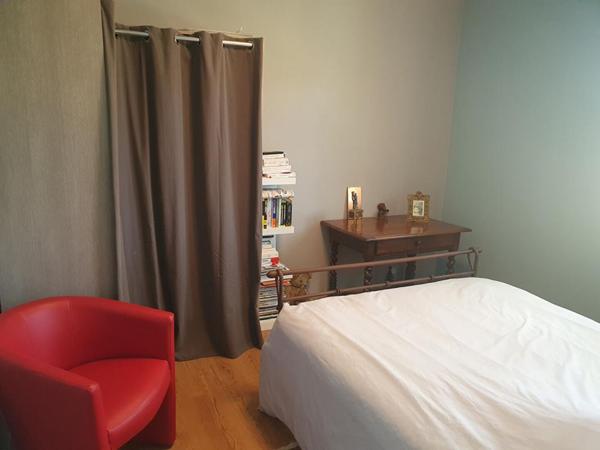 Maison de ville 7 pièces sur un terrain clos de 1167m²