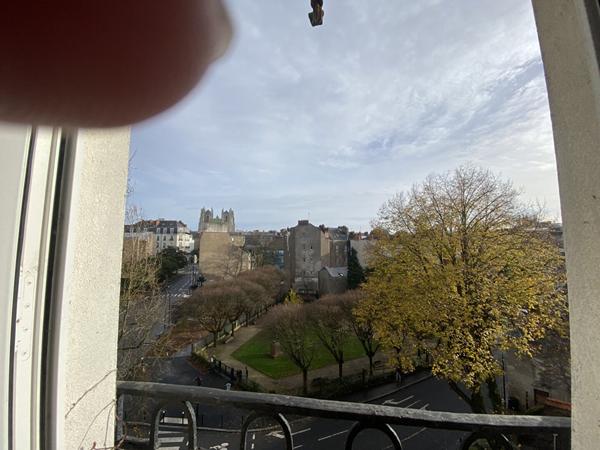 PROCHE CATHEDRALE T2 EN DUPLEX,  
Nantes 44000