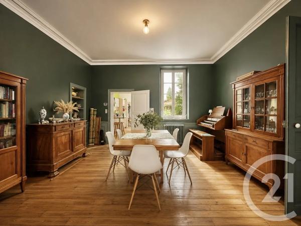 Maison à vendre  7 pièces - 204,67 m 2   MOULINS  - 03
