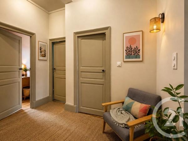 Maison à vendre  7 pièces - 204,67 m 2   MOULINS  - 03