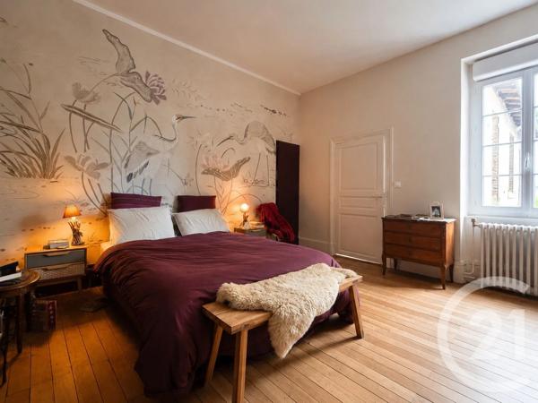Maison à vendre  7 pièces - 204,67 m 2   MOULINS  - 03