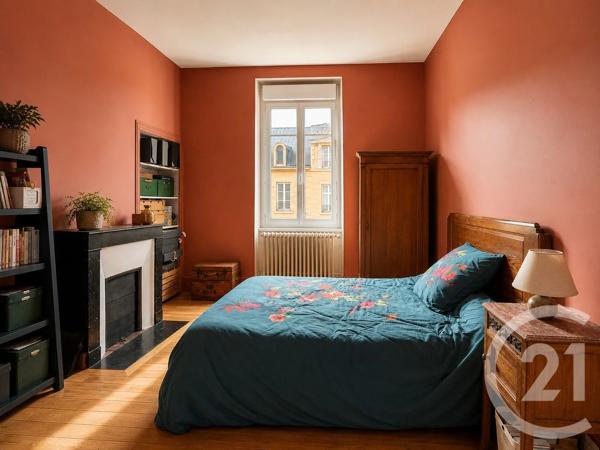 Maison à vendre  7 pièces - 204,67 m 2   MOULINS  - 03