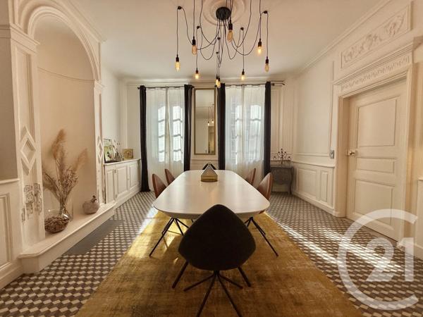 Maison à vendre  7 pièces - 204,67 m 2   MOULINS  - 03
