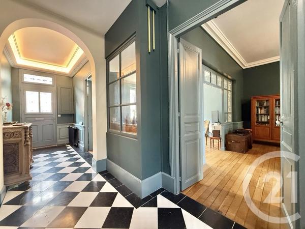 Maison à vendre  7 pièces - 204,67 m 2   MOULINS  - 03