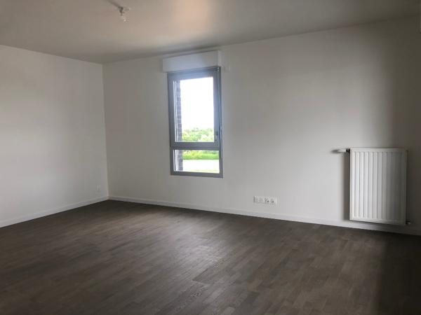 Location : appartement F3 à LIEUSAINT