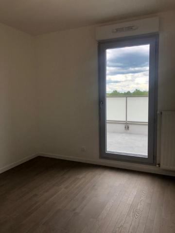 Location : appartement F3 à LIEUSAINT