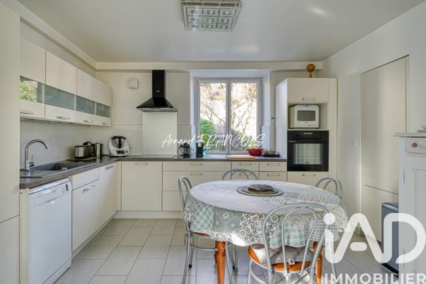 Maison à vendre 8 pièces 190 m² Chanteloup-les-Vignes