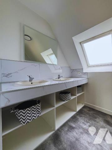 Maison - propriété - 3500 m2 - Piscine - expo sud - La Foret Fouesnant - 125 m2 - extension possible