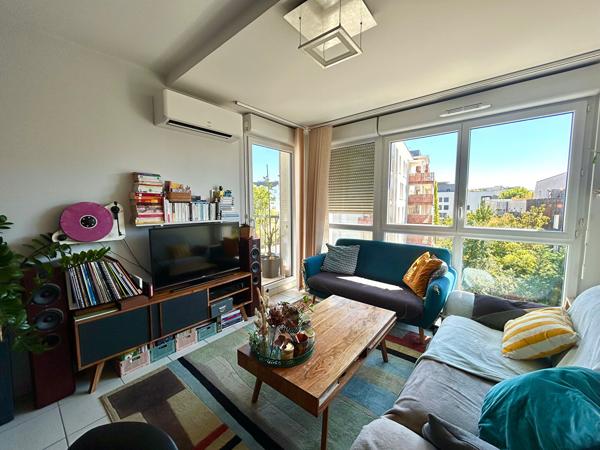 Appartement T2 Villeurbanne MAISONS-NEUVES Proche Lyon 3, Copropriété 2016, Terrasse, Climatisation